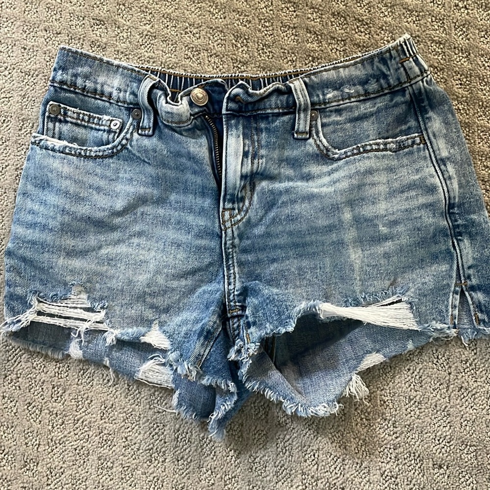 Aerie light washed jean shorts